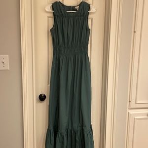GREEN DRESS - SIZE MEDIUM